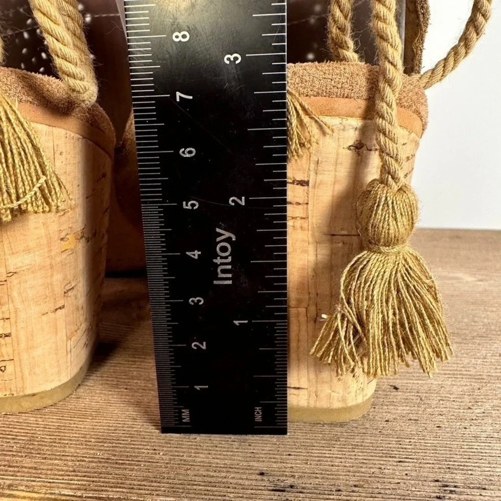 TOMS Elba Peep Toe Tassel Heeled Sandals Womens 6.5 Tan Boho Cork Heel Western